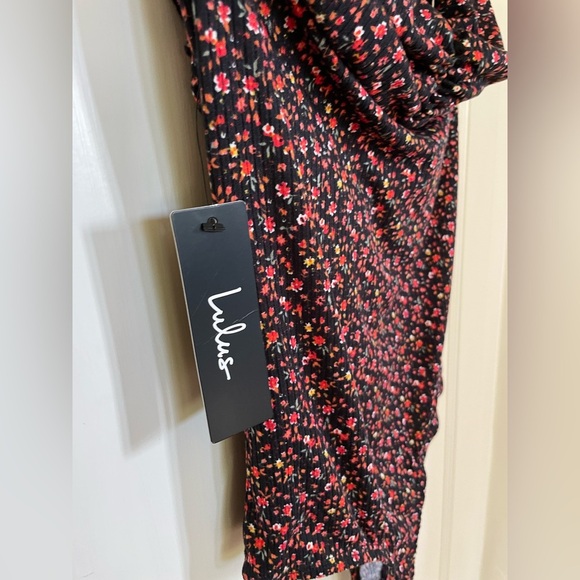 Lulu's Floral Bodysuit - new sweetheart style neckline - Picture 8 of 9